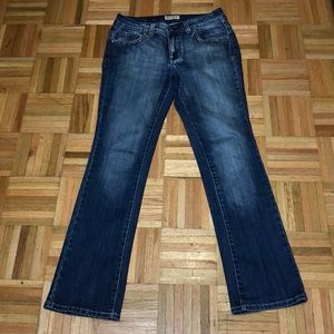 Earl Jeans Bootcut flap pockets.‎